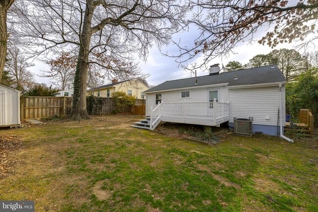 Building Photo - 10022 Brunett Ave