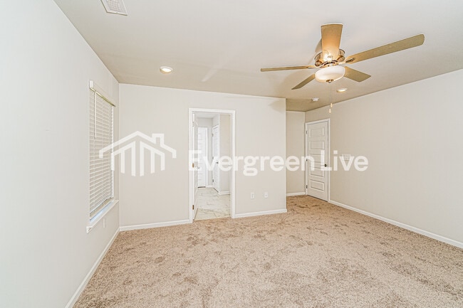 Building Photo - 212 Exeter St