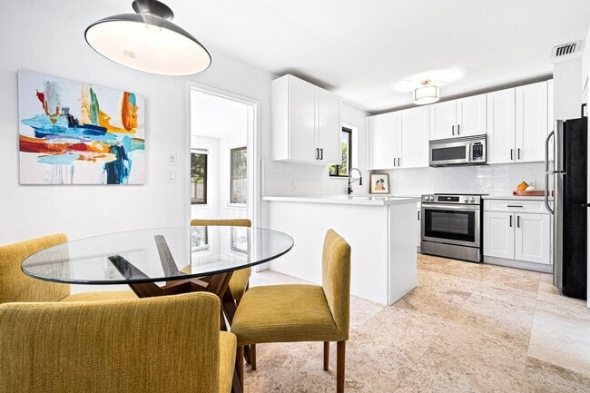 Building Photo - 1430 NE 16th Ave