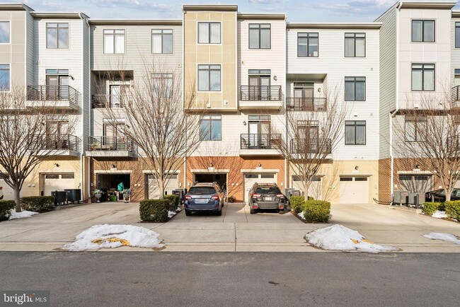 Building Photo - 1514 Ribbon Limestone Terrace SE