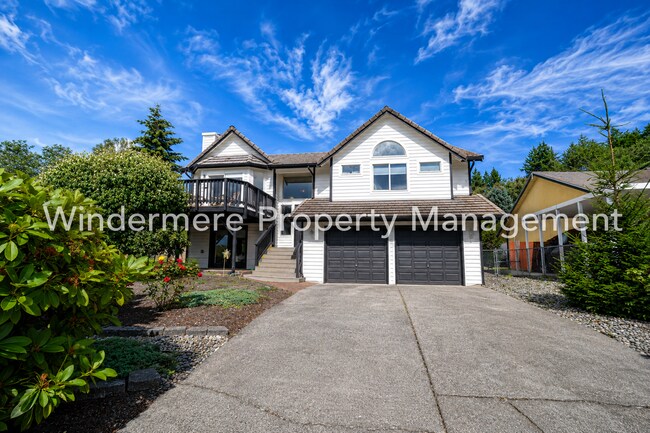 Building Photo - 18508 10th Ave NE