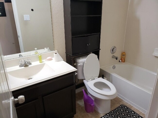 Building Photo - 9211 Adobe Sky Ct