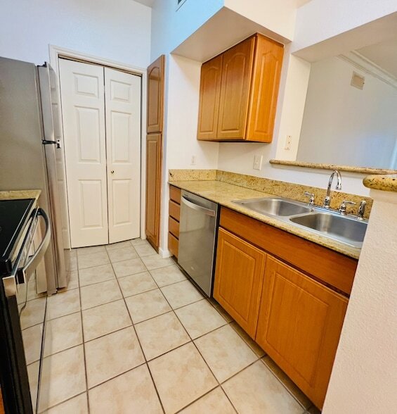 Building Photo - 3231 Allen Pkwy