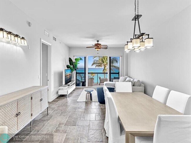 Building Photo - 4444 El Mar Dr