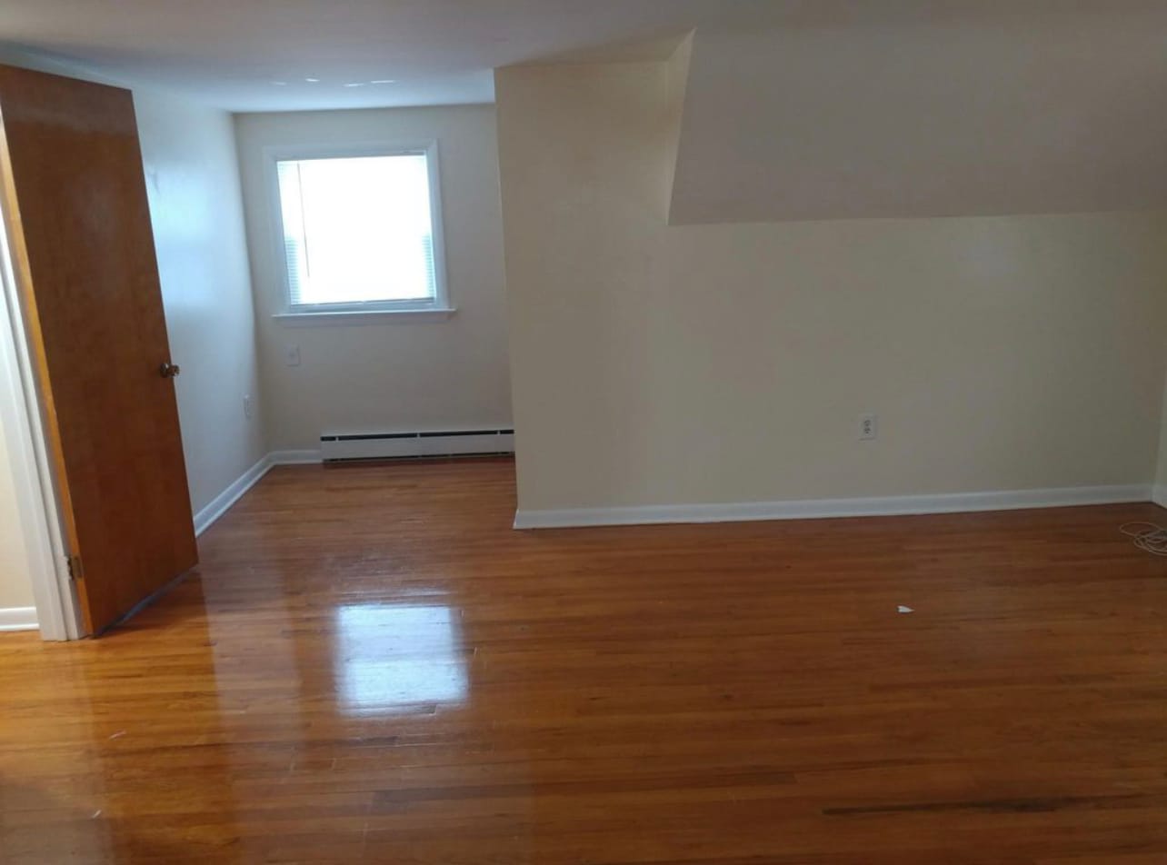 Bedroom - 418 Glen Ridge Dr