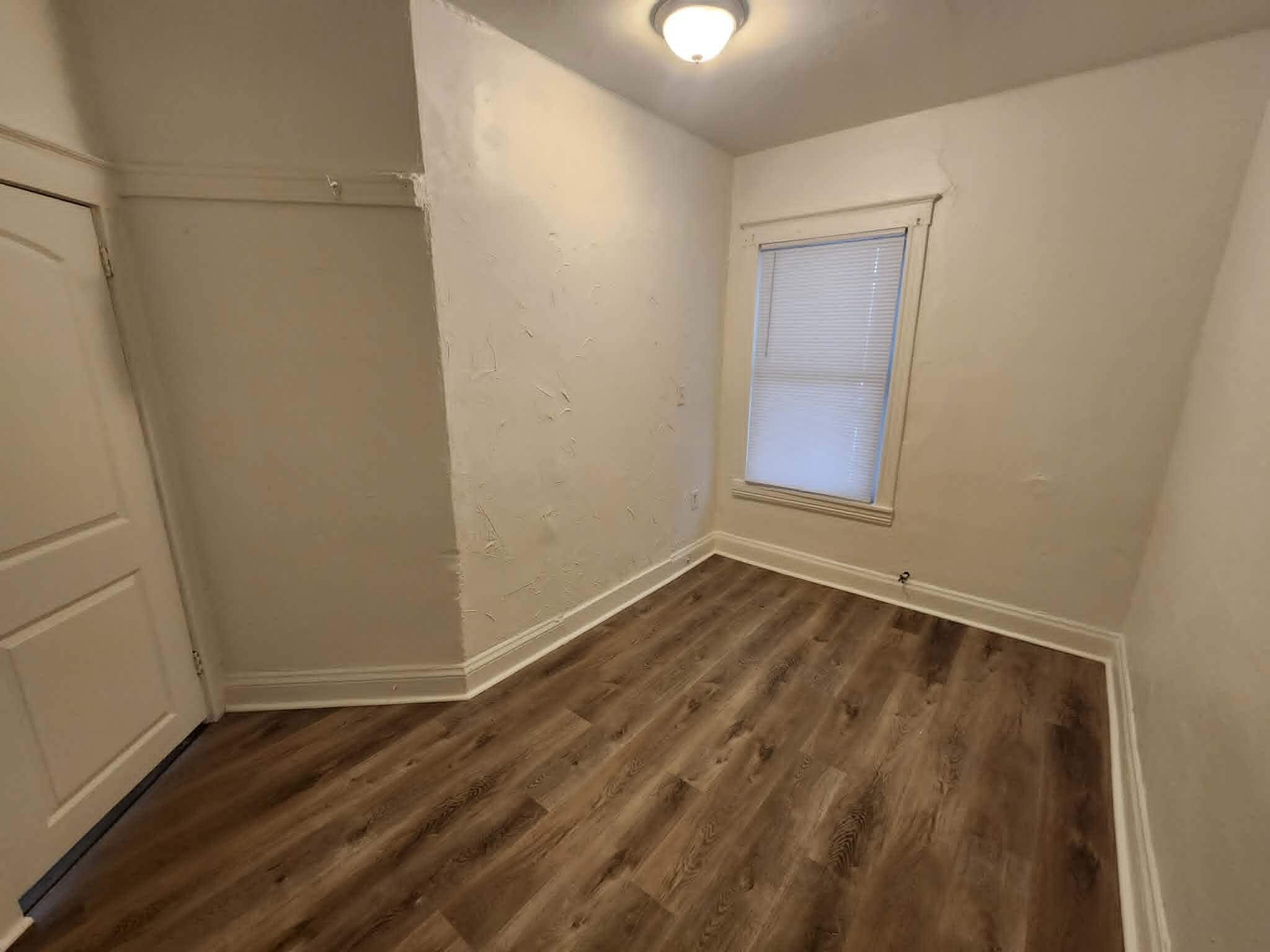 Building Photo - 1312 S 64th St
