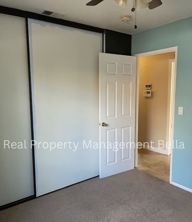 Building Photo - Charming Corner-Lot Home on a Peaceful Cul...