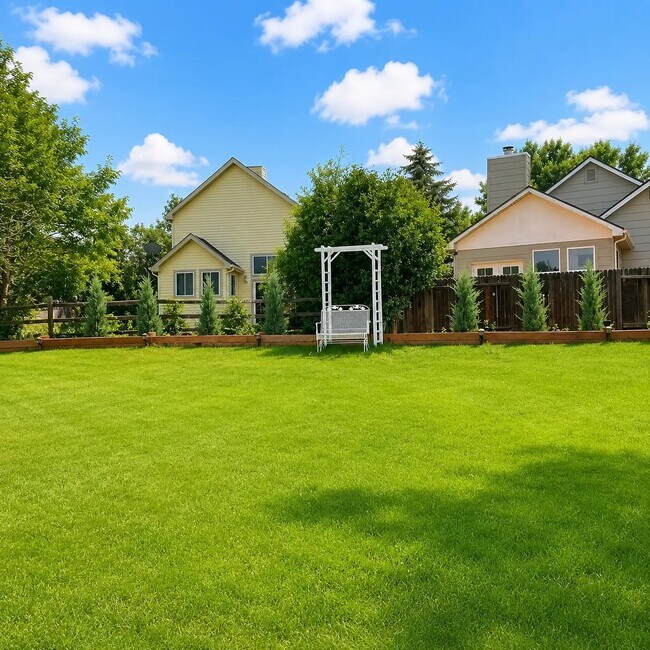 Building Photo - 6010 Barnacle Ct