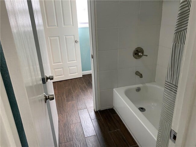 Building Photo - 3209 Carol Ann Dr