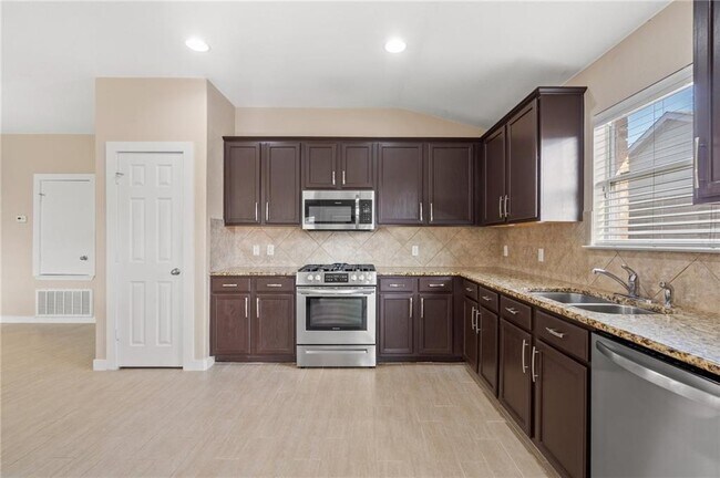 Building Photo - 20224 Merlin Falcon Trail