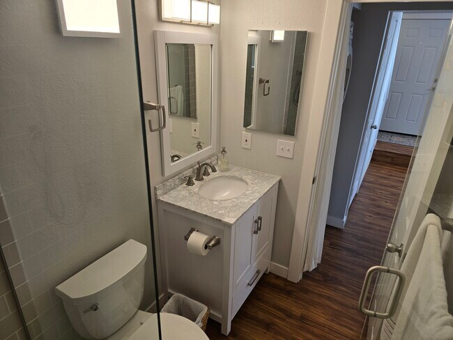 Building Photo - 2415 S Xanadu Way