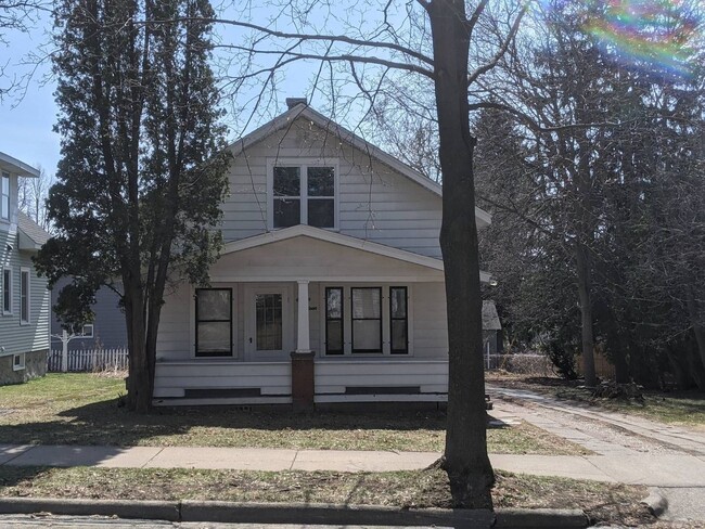 Building Photo - 3 Bed 1 Bath Single Family Home in Wausau