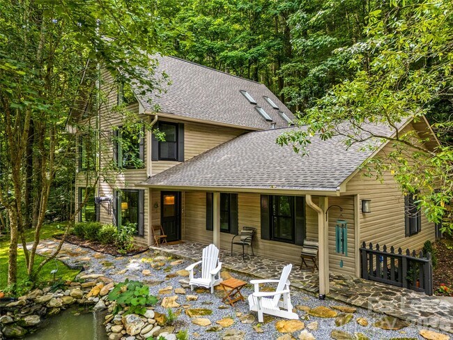 Building Photo - 81 Summer Trees Ln