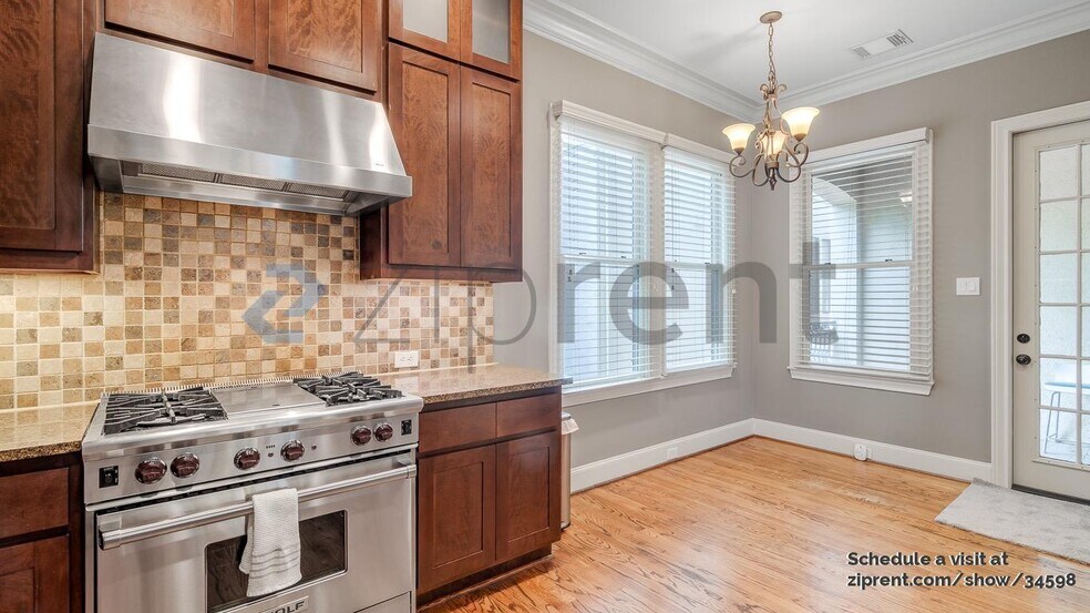 Building Photo - 1216 Rosedale St