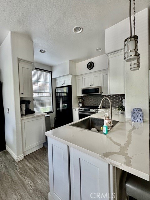 Building Photo - 24116 Victoria Ln