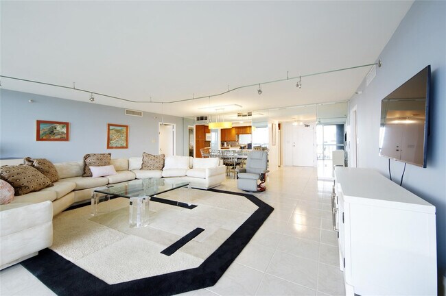 Building Photo - 2480 Presidential Way