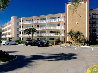 Building Photo - 1067 Cornwall D