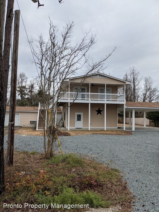 3 br, 3.5 bath House 1073 Factory Road 1073 Factory Rd Hampstead NC