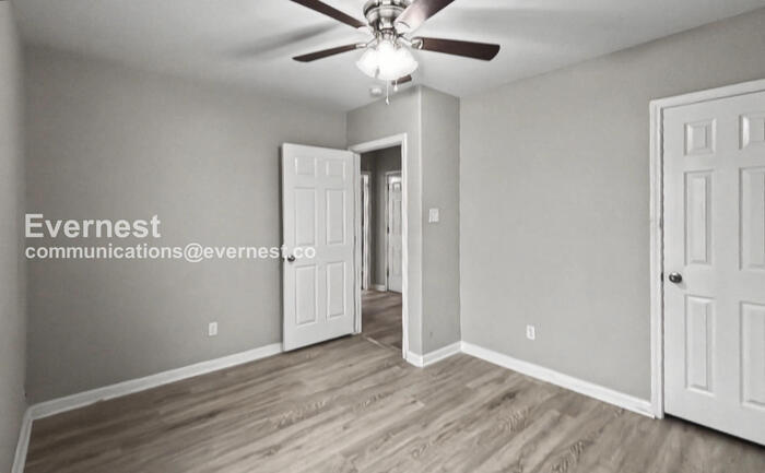 Building Photo - 201 Armstrong St