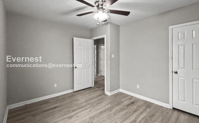 Building Photo - 201 Armstrong St