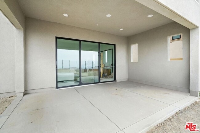 Building Photo - 20244 Albion Wy