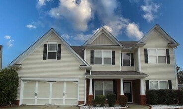Building Photo - Walking distance to Downtown Sugar Hill!