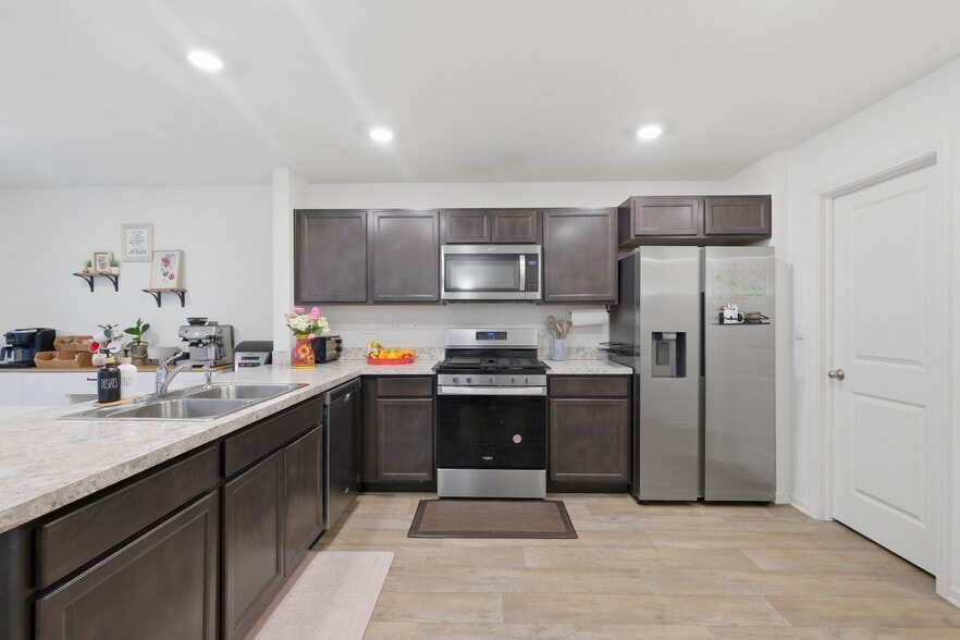 Building Photo - 3837 Currant Ln