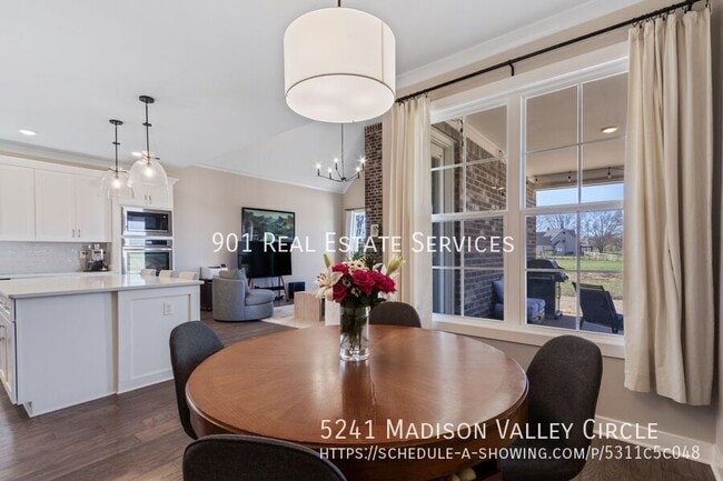 Building Photo - 5241 Madison Vly Ln