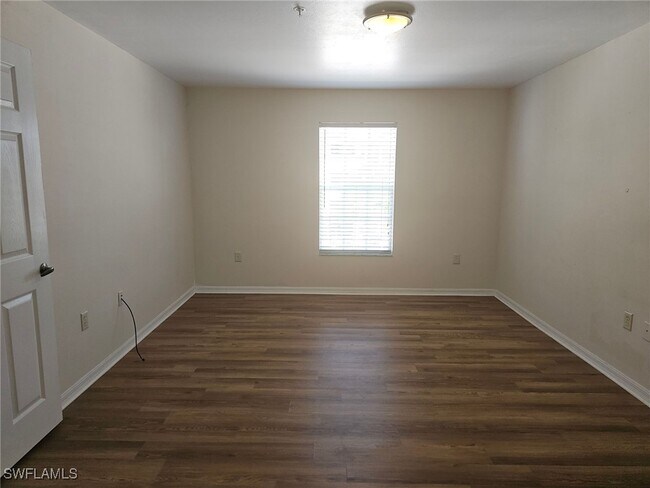 Building Photo - 1769 Four Mile Cove Pkwy