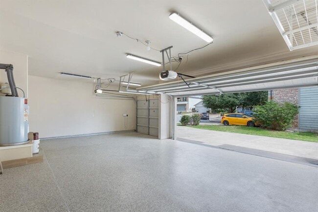 Building Photo - 10824 Dinah Dr