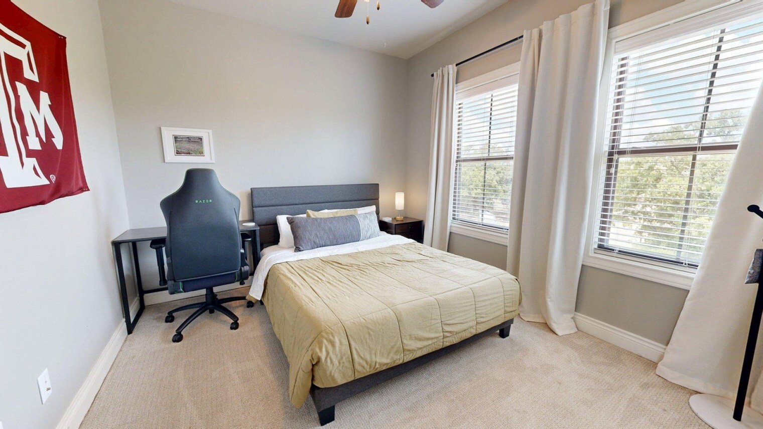 Building Photo - 636 Clay St