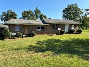 Building Photo - Clinton- 400