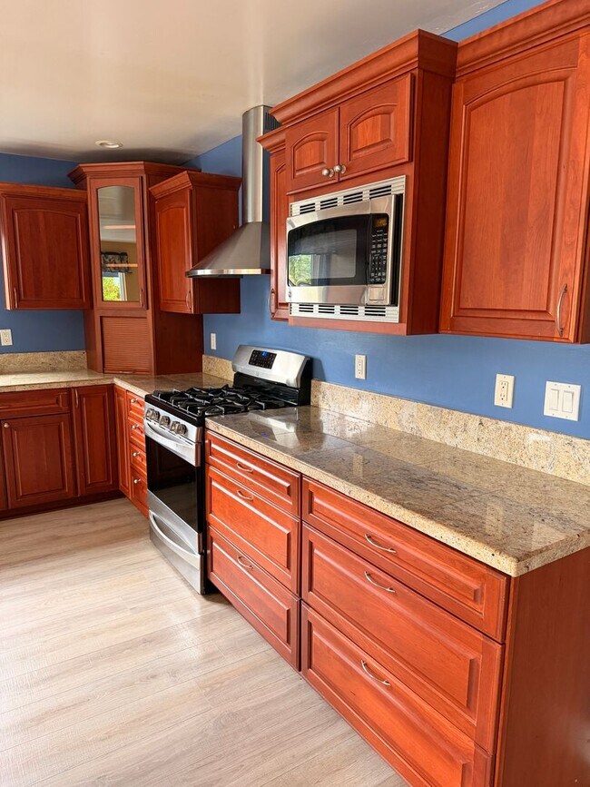 Building Photo - 941 Faned Way