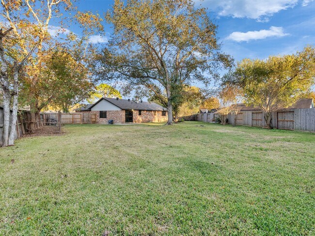 Building Photo - 1827 Polley Ct