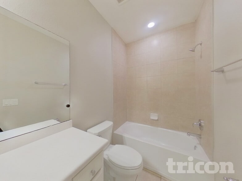 Building Photo - 10212 Powell Creek Ct