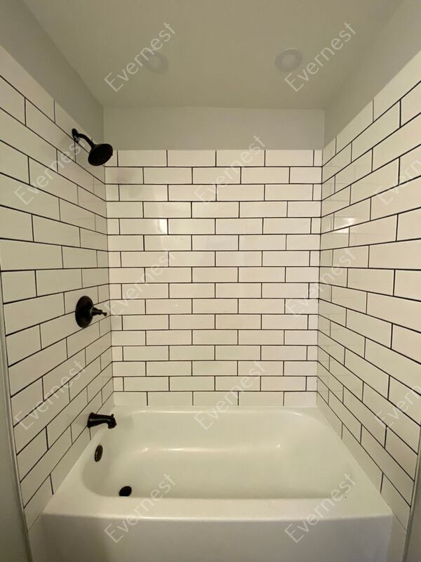 Building Photo - 838 Lock Ave