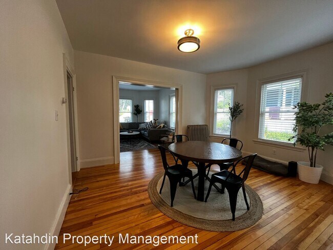 Building Photo - 3 br, 1.5 bath House - 41 Beacon Street
