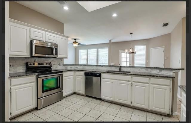 Building Photo - 7800 Kinman Ln