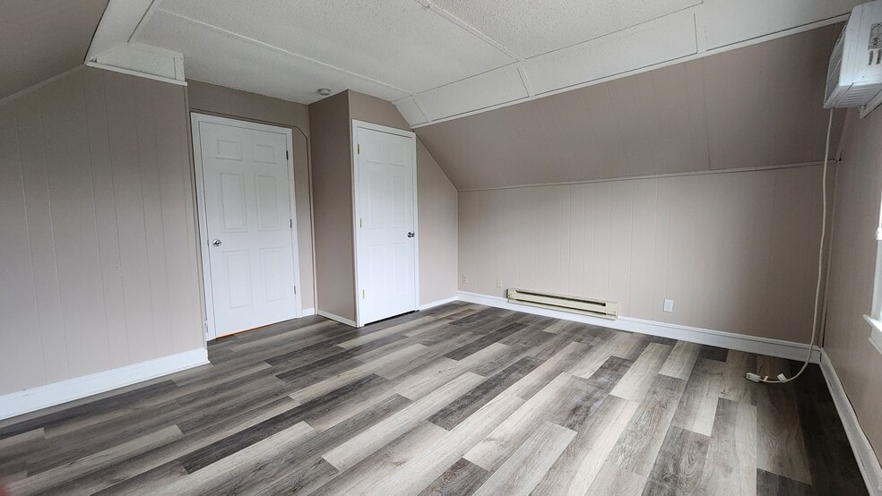 Bedroom 5 - 2717 Aldrich Ave N
