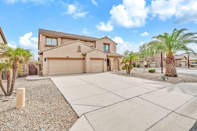 Building Photo - 7859 W Redbird Rd