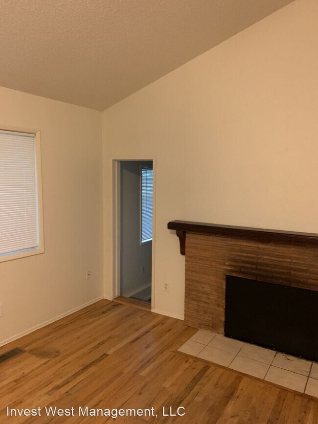 Building Photo - 3 br, 2 bath House - 908 N Main Avenue