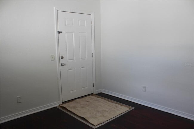 Building Photo - 515 Druid St