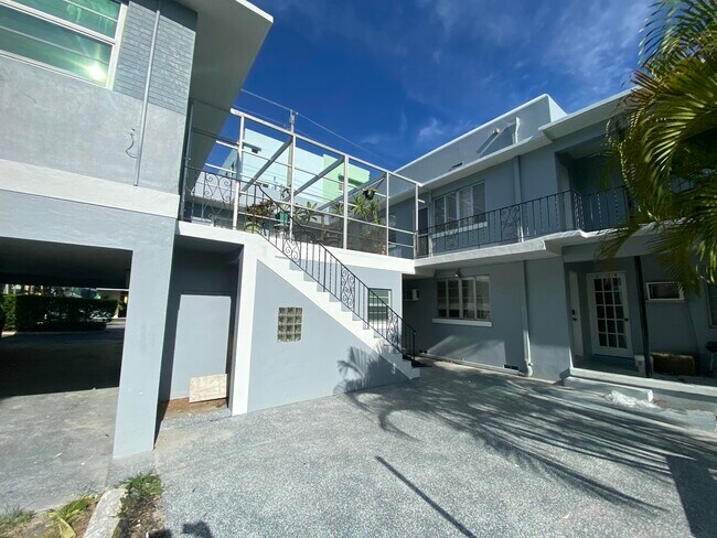 Building Photo - 112 Lake Ave