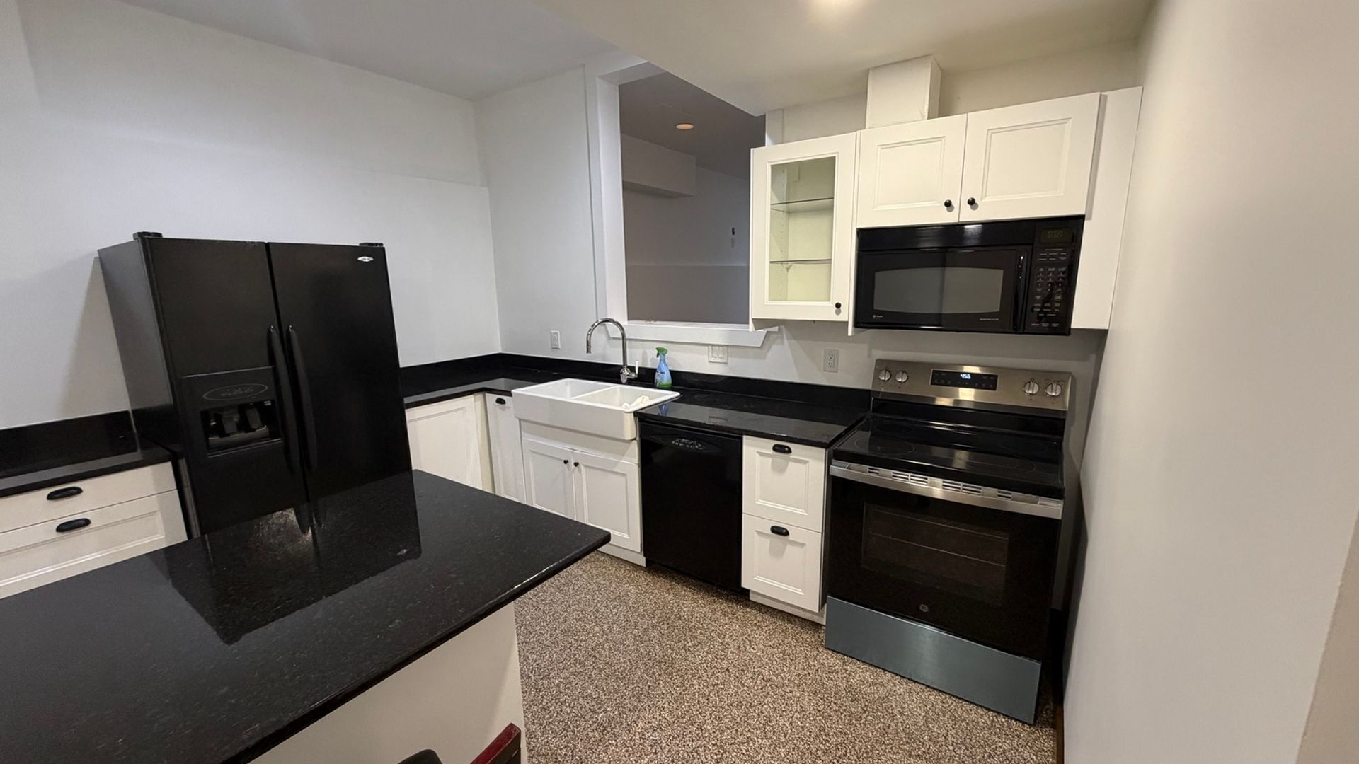 Building Photo - 5041 Woodland Bay Dr