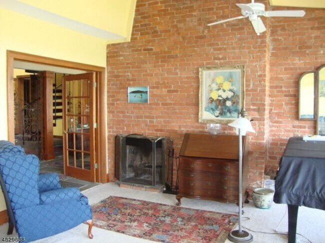 Building Photo - 155 Alpine Trail