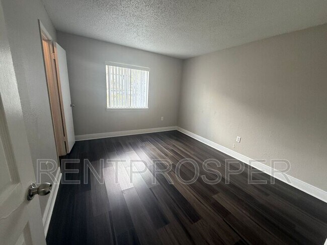 Building Photo - 4307 S Semoran Blvd
