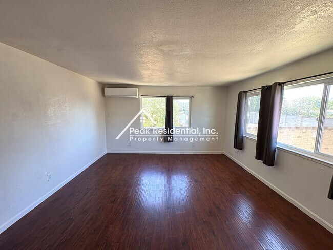 Building Photo - 4540 Ashcroft Ave