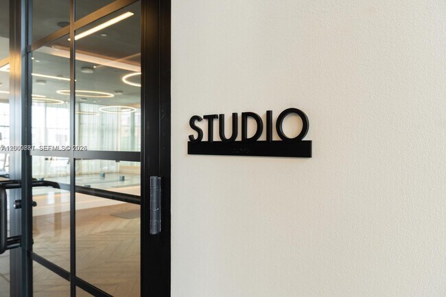 Building Photo - 159 NE 6th St