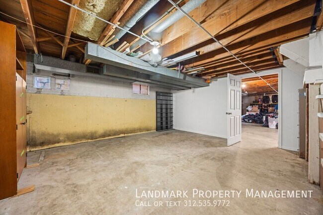 Building Photo - 3109 Grove Ave