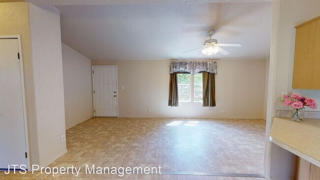 Building Photo - 3 br, 2 bath House - 2410 Central Avenue